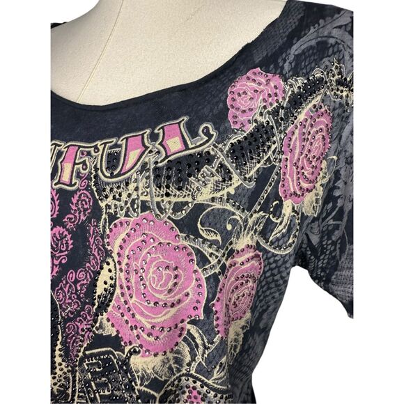 Vintage Women’s Medium Sinful Crop Top Gray Rhinestones Roses Cut Out Back Y2K - Picture 4 of 7